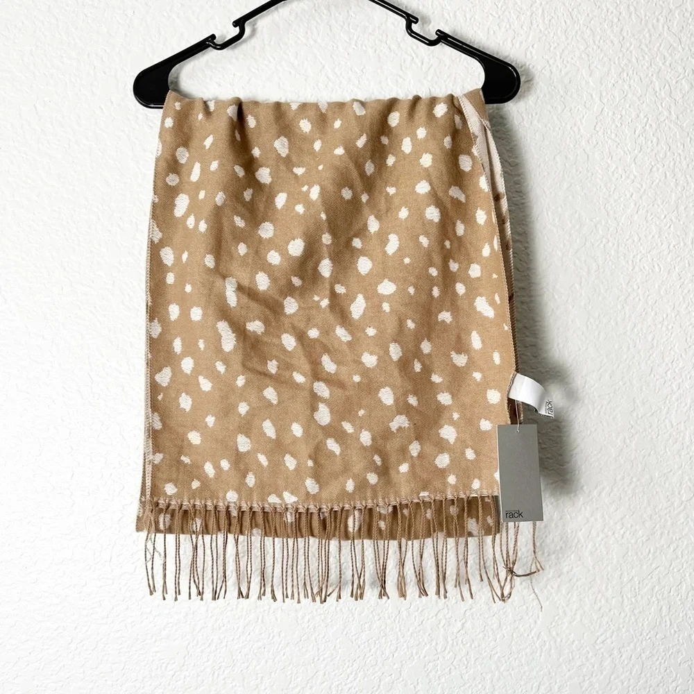 NWT Nordstrom Rack Brown and White Scarf with Tassels